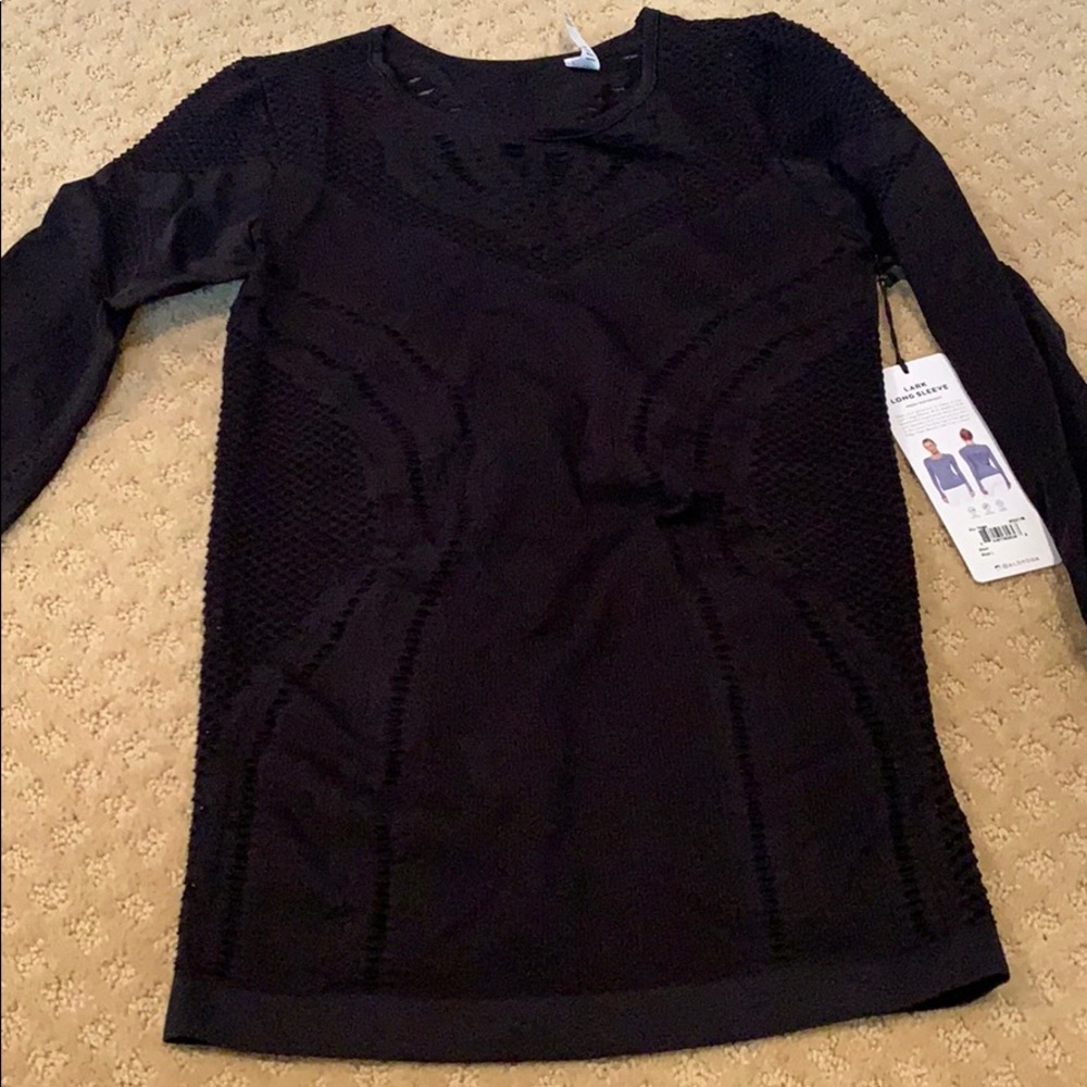 Alo shirt